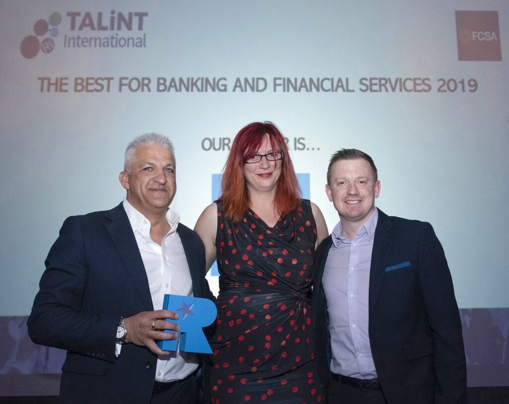 Keith Poole, John Oakley nga Suits ME duke pranuar çmimin RI 'The Best for Financial Banking and Financial Services' 2019